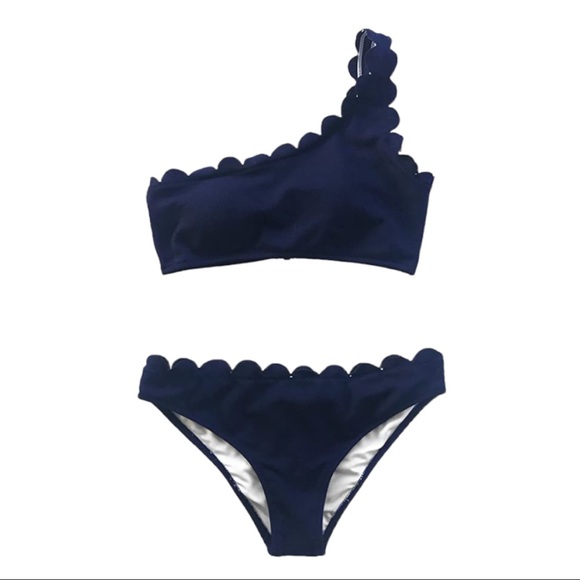 Woman’s Cupshe 2 piece Swimsuit Navy Large - Picture 7 of 8